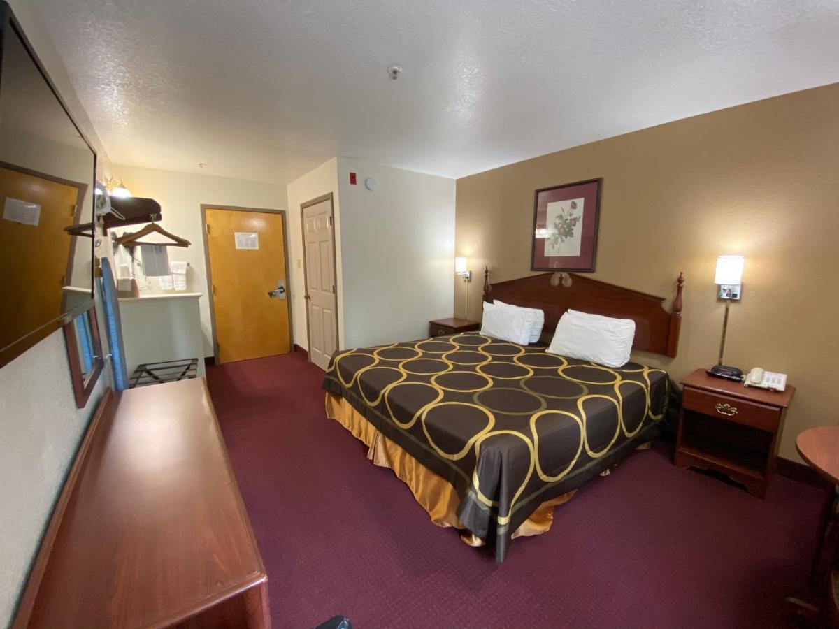 Super 8 By Wyndham Kinder/Coushatta Near Casino Extérieur photo