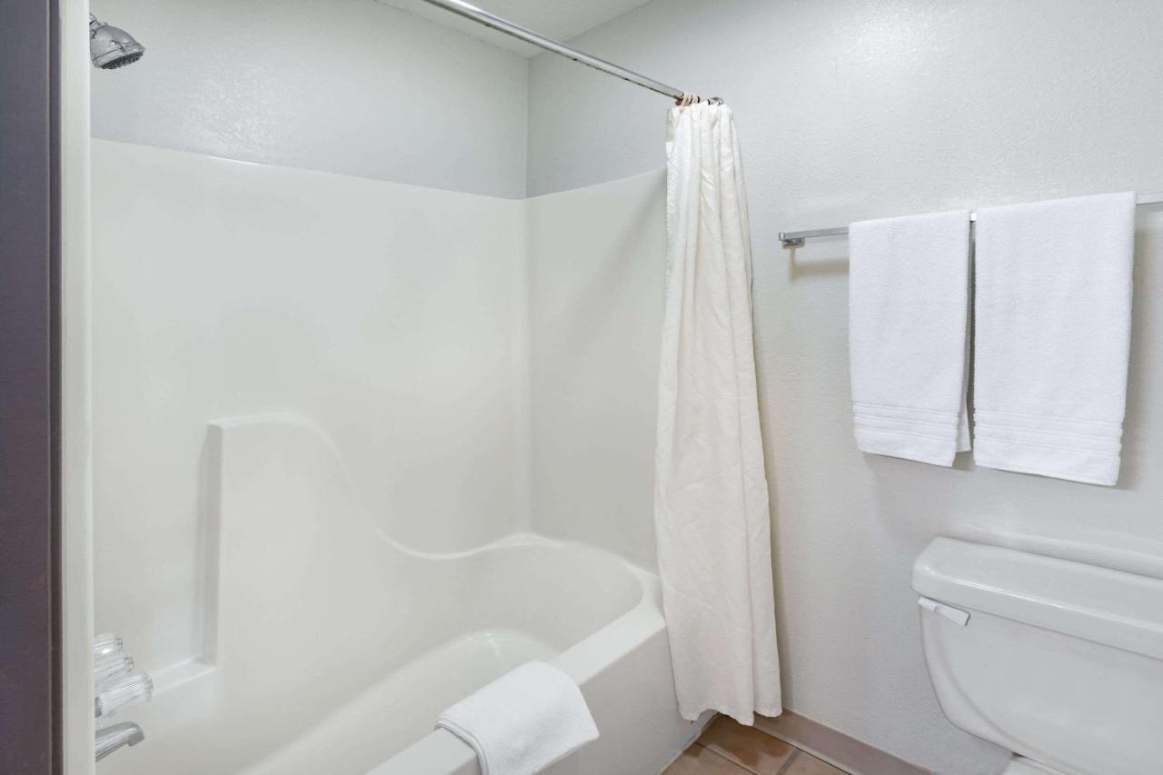 Super 8 By Wyndham Kinder/Coushatta Near Casino Extérieur photo